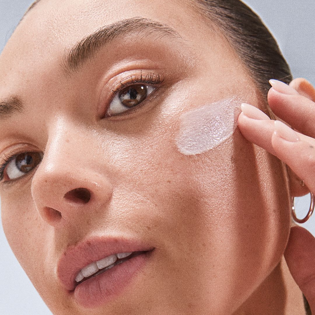 dynamic skin recovery spf 50 moisturizer - Image 4